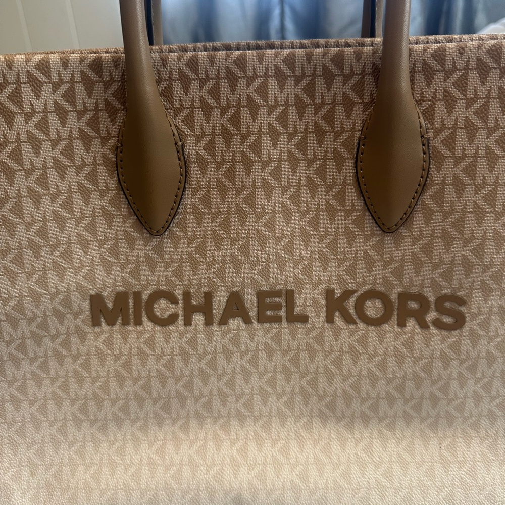 Michael Kors Tan Logo Tote - Picture 2 of 6